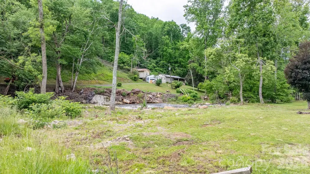 3206 Fork Mountain Road Bakersville NC 28705