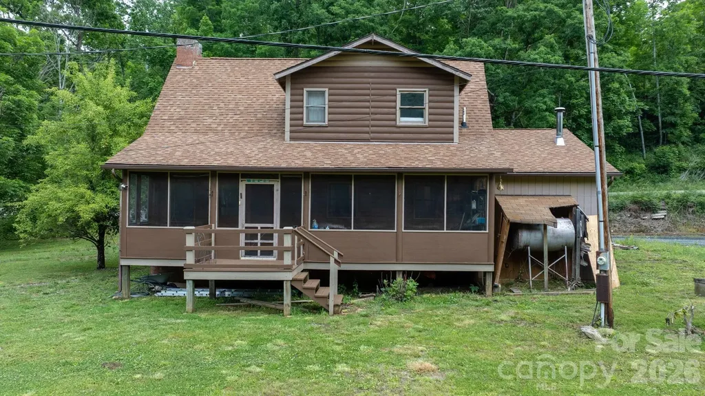 3206 Fork Mountain Road Bakersville NC 28705