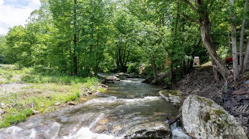 3206 Fork Mountain Road Bakersville NC 28705