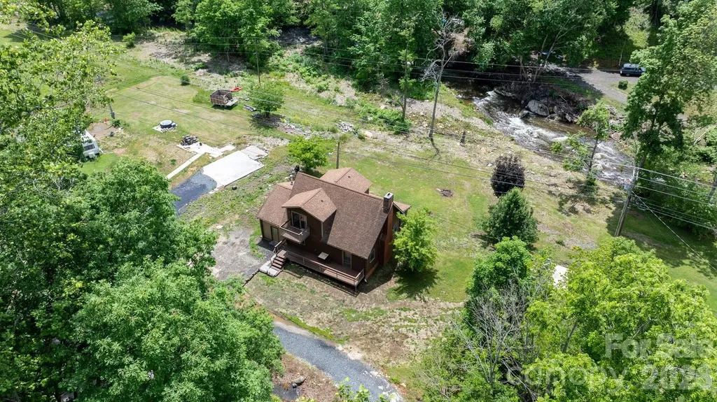 3206 Fork Mountain Road Bakersville NC 28705