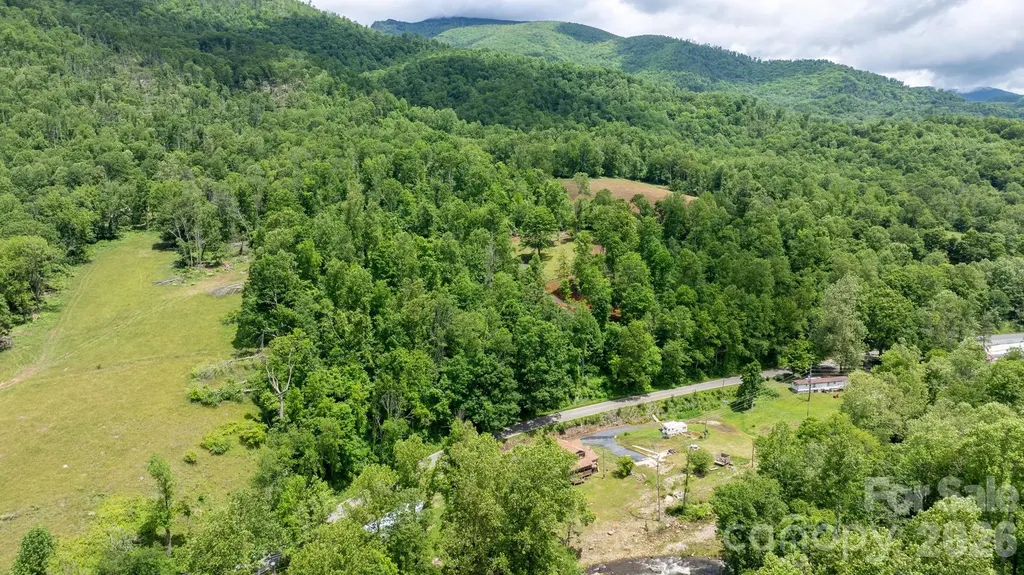 3206 Fork Mountain Road Bakersville NC 28705