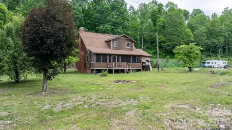 3206 Fork Mountain Road Bakersville NC 28705