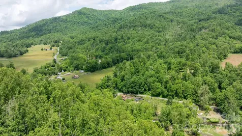 3206 Fork Mountain Road Bakersville NC 28705