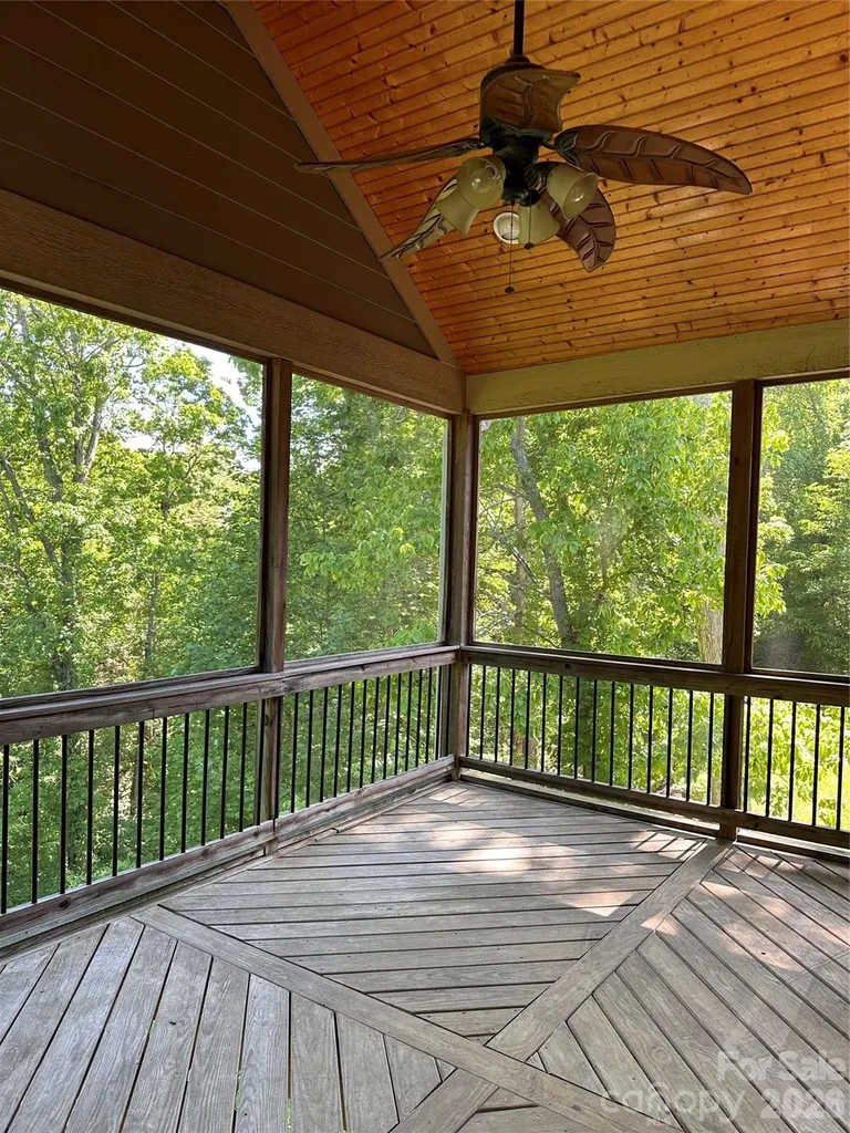 26 Stone House Road Arden NC 28704