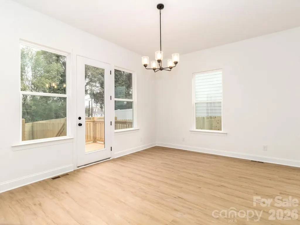 2501 Elon Street Charlotte NC 28208
