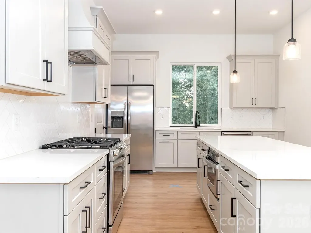 2501 Elon Street Charlotte NC 28208