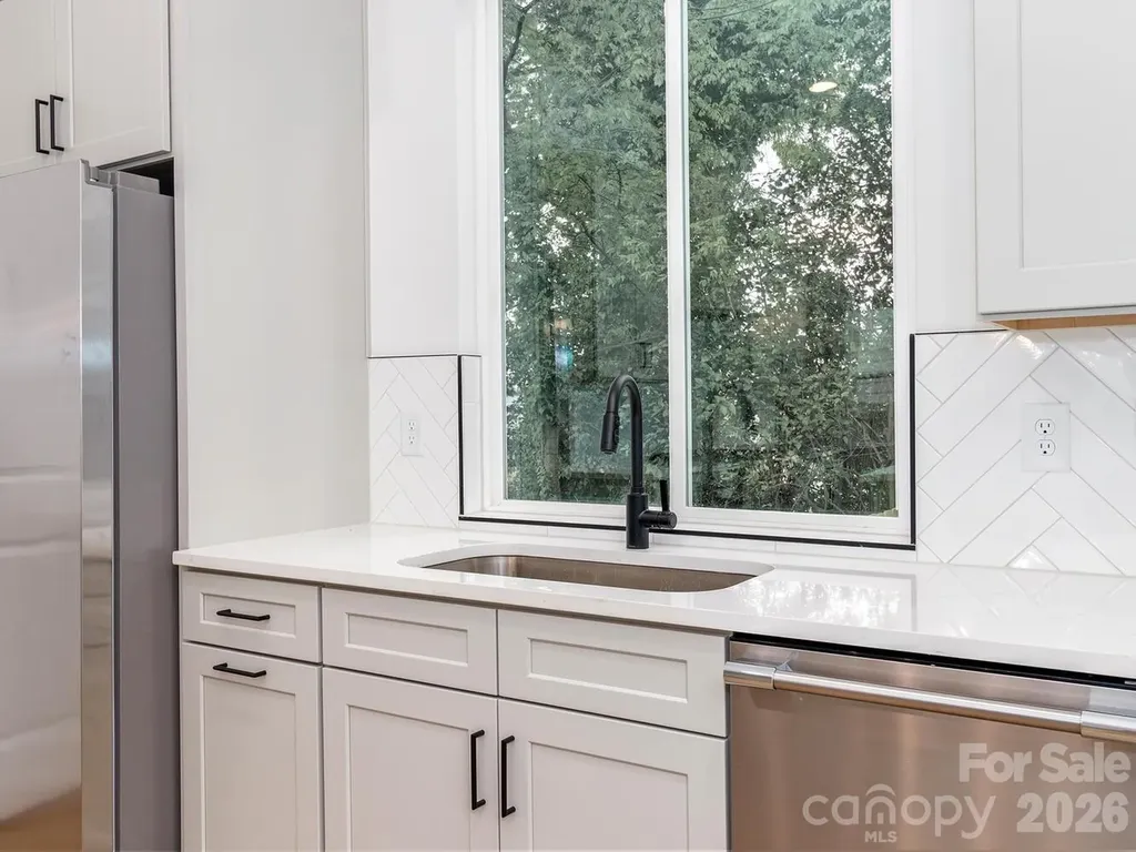 2501 Elon Street Charlotte NC 28208