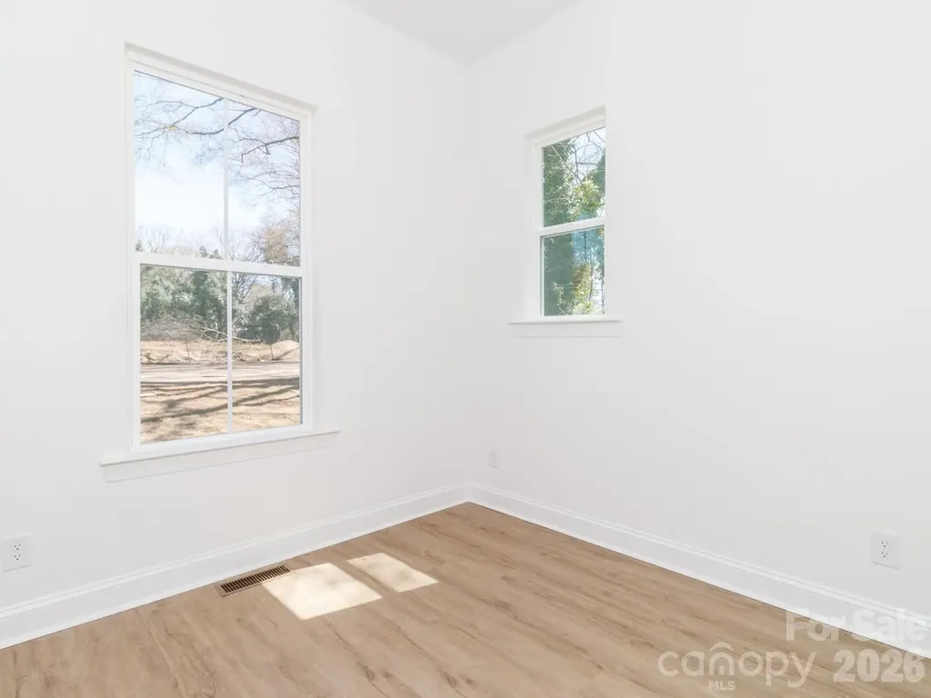 2501 Elon Street Charlotte NC 28208