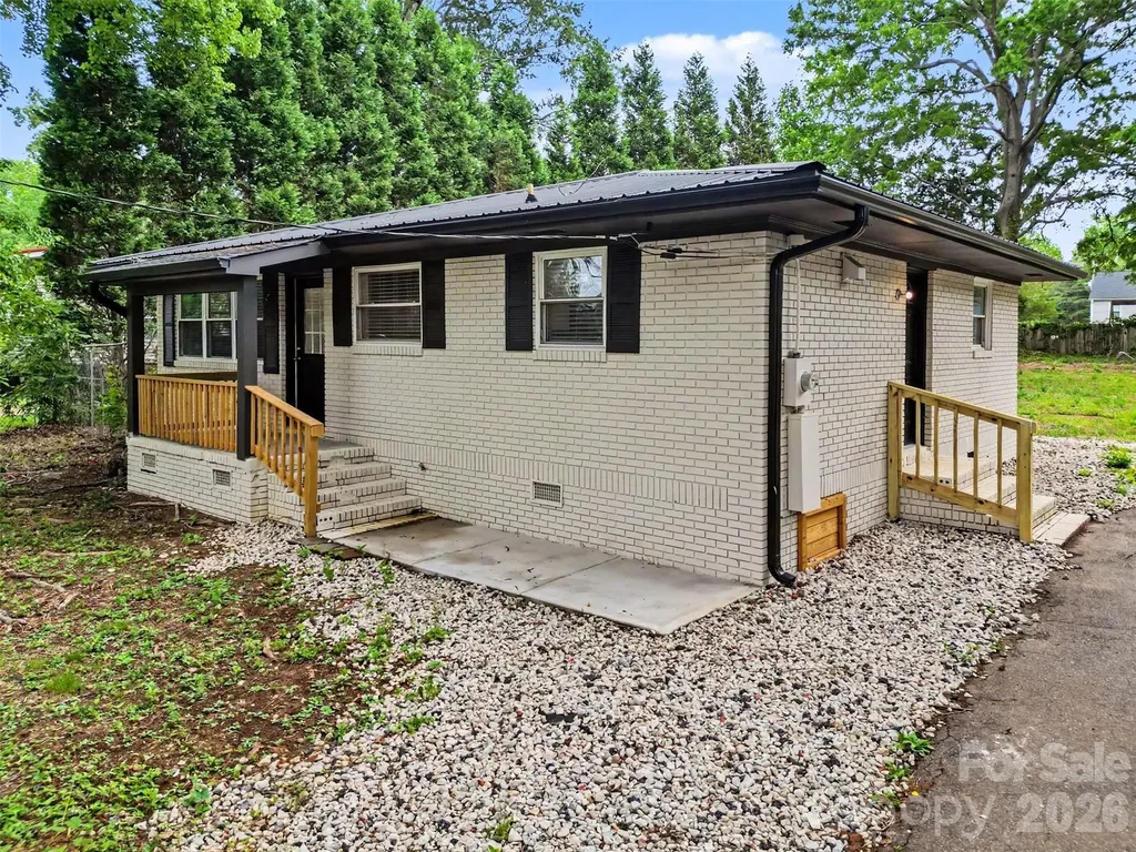 5475 Bertie Avenue Salisbury NC 28147