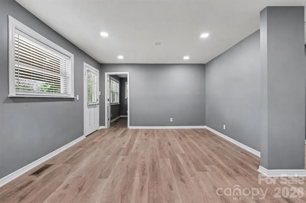 5475 Bertie Avenue Salisbury NC 28147