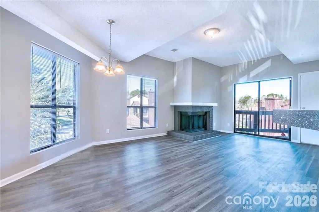 8121 Cedar Glen Drive Charlotte NC 28212