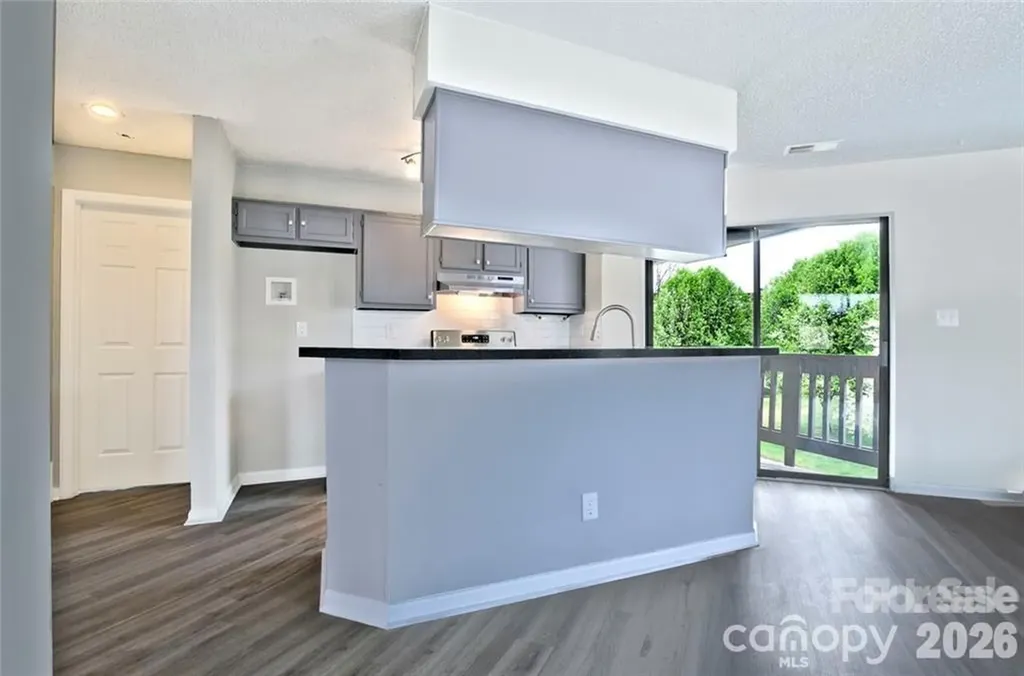8121 Cedar Glen Drive Charlotte NC 28212