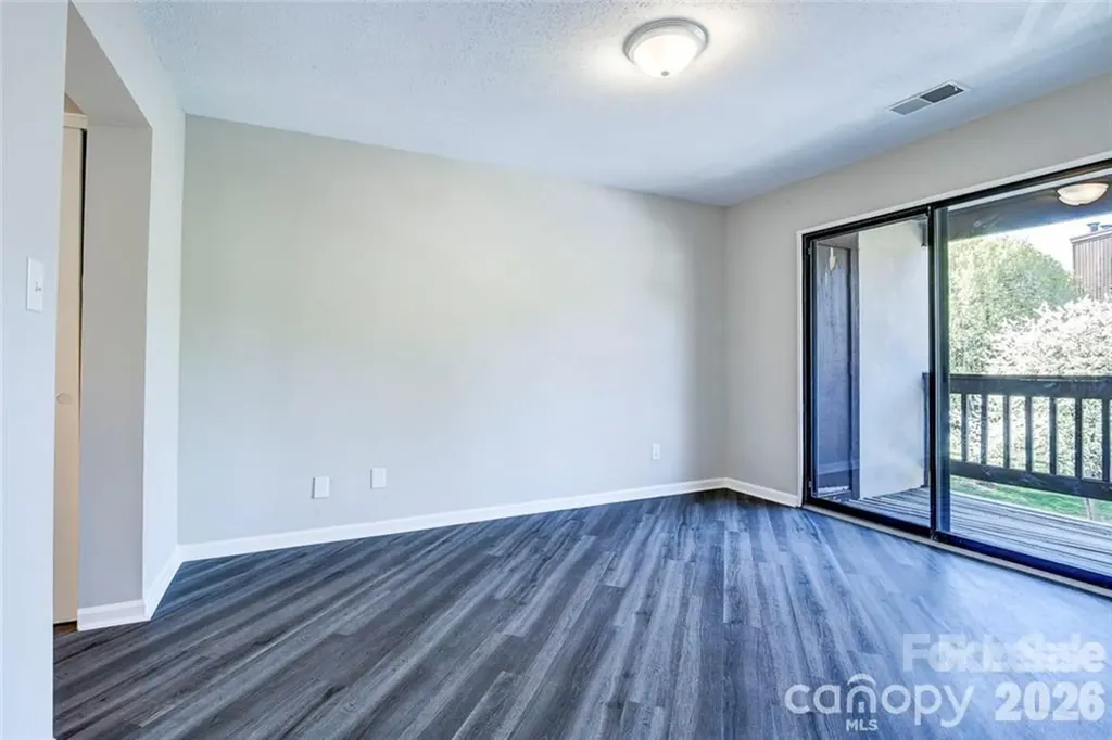 8121 Cedar Glen Drive Charlotte NC 28212