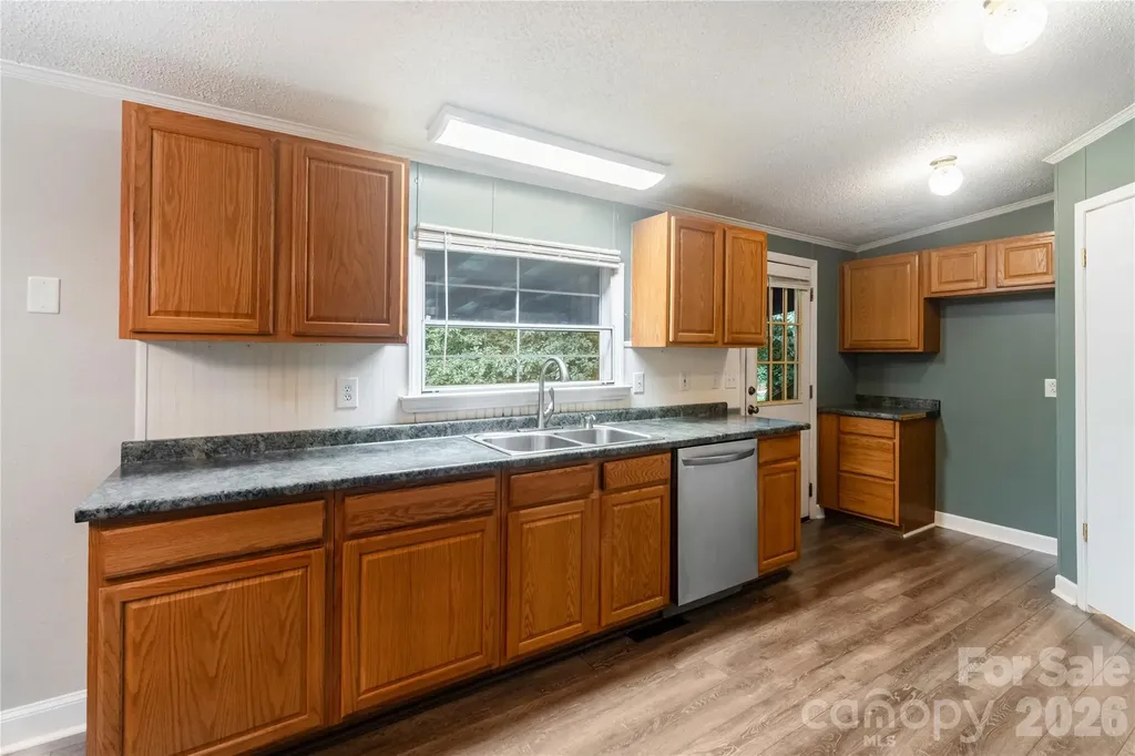 3902 Sharyn Drive Charlotte NC 28214