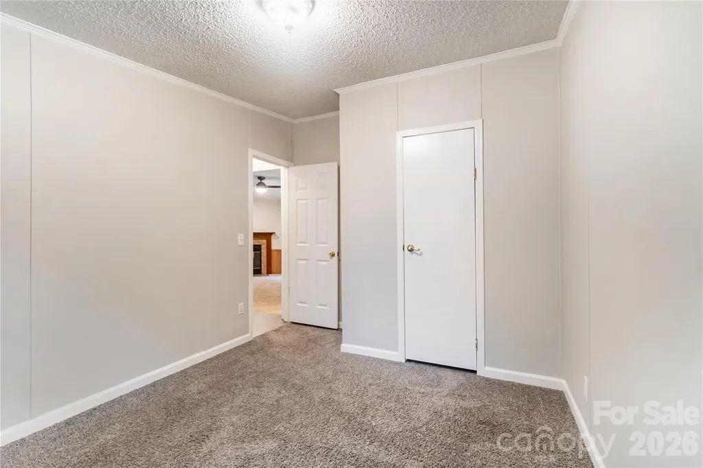 3902 Sharyn Drive Charlotte NC 28214