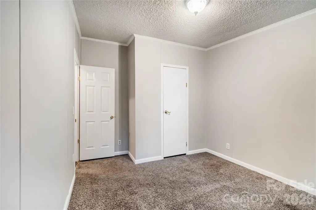 3902 Sharyn Drive Charlotte NC 28214
