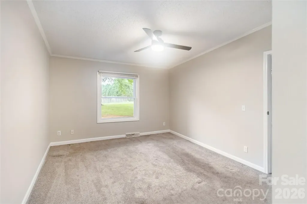 3902 Sharyn Drive Charlotte NC 28214