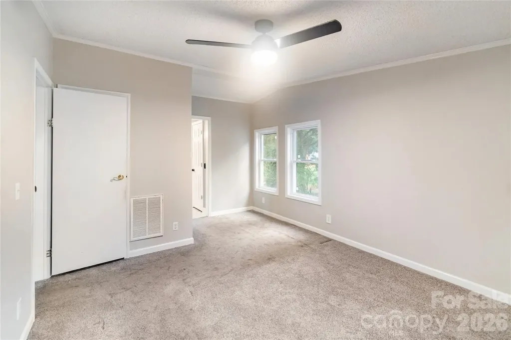 3902 Sharyn Drive Charlotte NC 28214