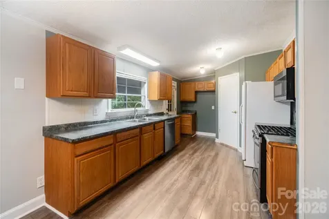 3902 Sharyn Drive Charlotte NC 28214
