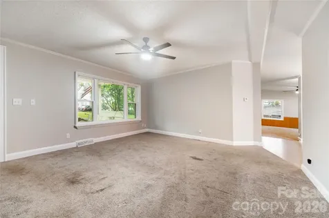 3902 Sharyn Drive Charlotte NC 28214