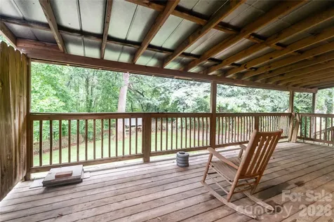 3902 Sharyn Drive Charlotte NC 28214