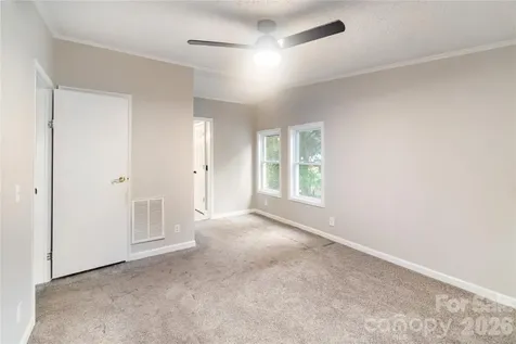 3902 Sharyn Drive Charlotte NC 28214