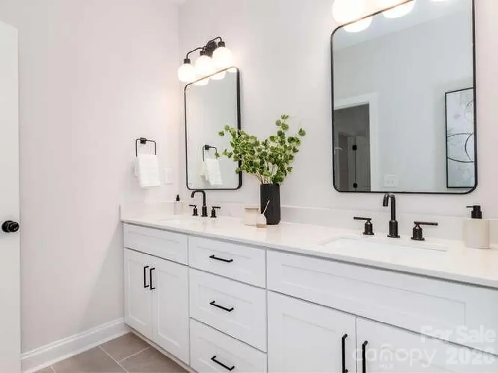 2507 Elon Street Charlotte NC 28208