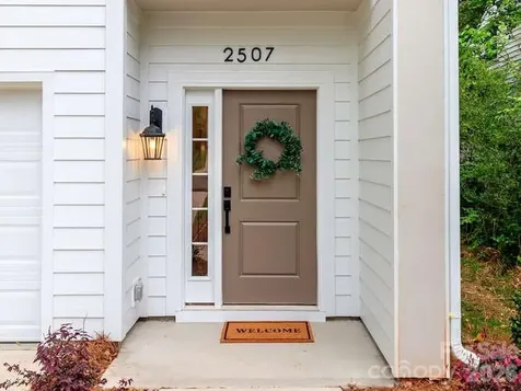 2507 Elon Street Charlotte NC 28208
