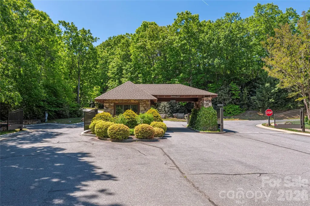 146 Settings Boulevard Black Mountain NC 28711