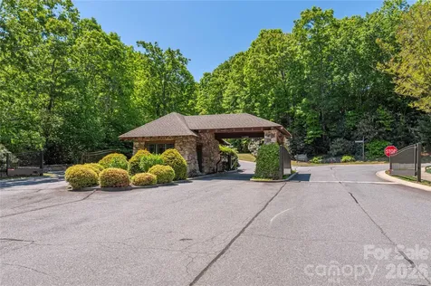 146 Settings Boulevard Black Mountain NC 28711