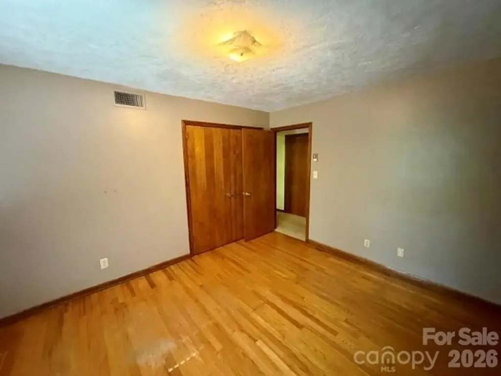 845 Cherokee Place SW Lenoir NC 28645
