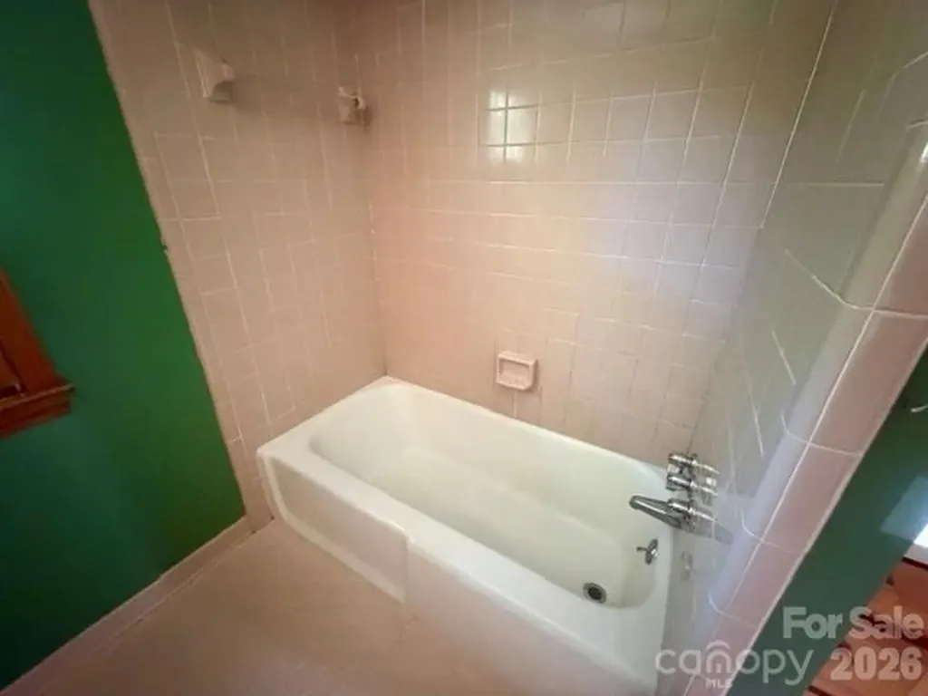 845 Cherokee Place SW Lenoir NC 28645