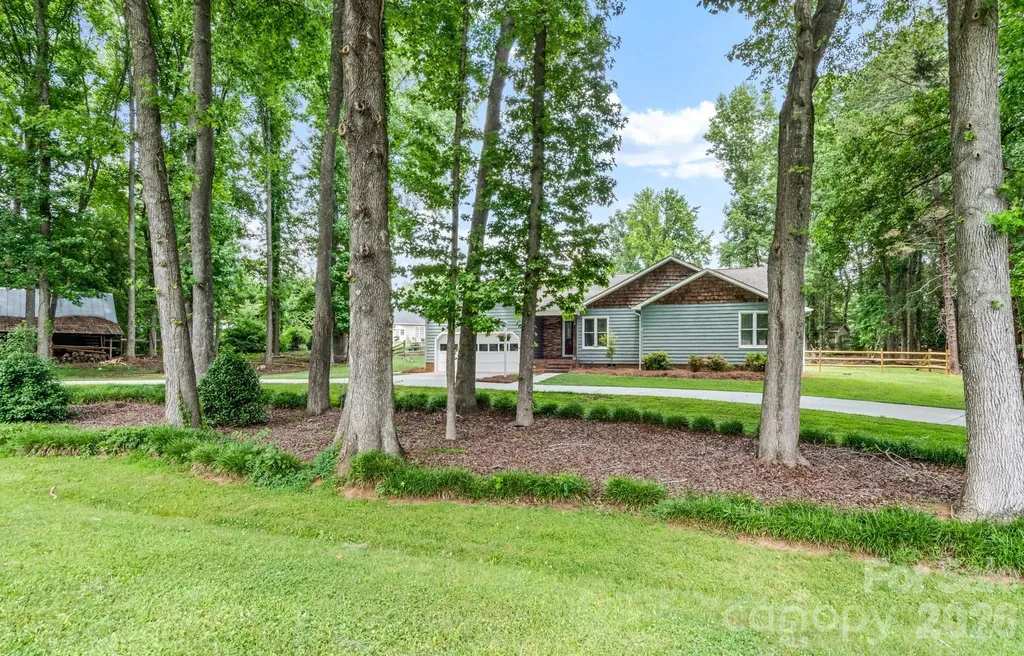 168 Whitehead Drive Advance NC 27006