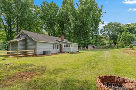 168 Whitehead Drive Advance NC 27006