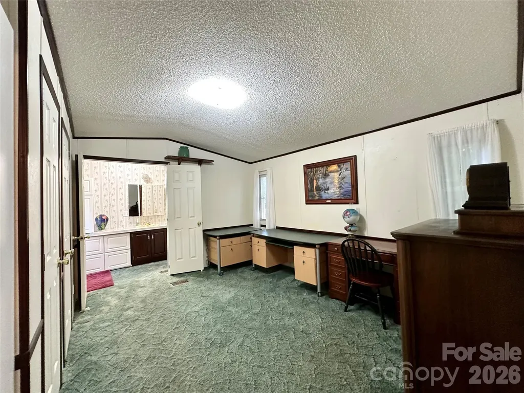 572 Blue Ridge Gem Stone Road Spruce Pine NC 28777
