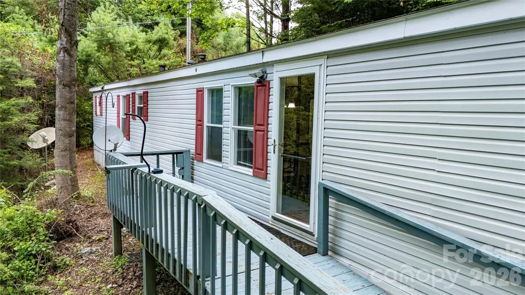572 Blue Ridge Gem Stone Road Spruce Pine NC 28777