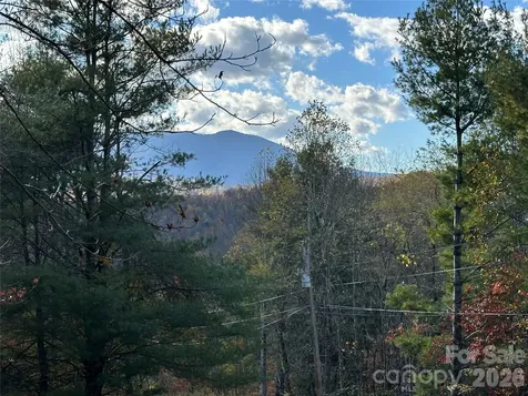572 Blue Ridge Gem Stone Road Spruce Pine NC 28777