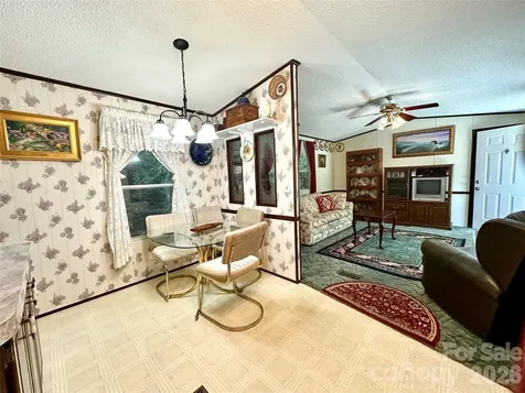 572 Blue Ridge Gem Stone Road Spruce Pine NC 28777