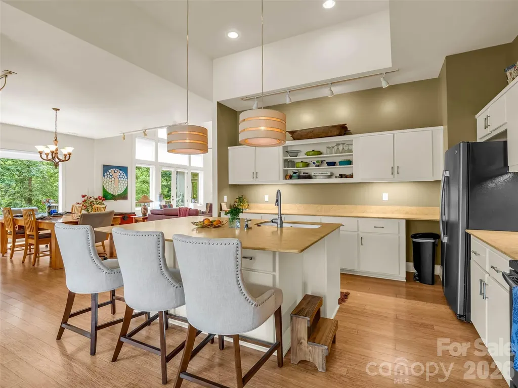 120 Glenn Court Mill Spring NC 28756