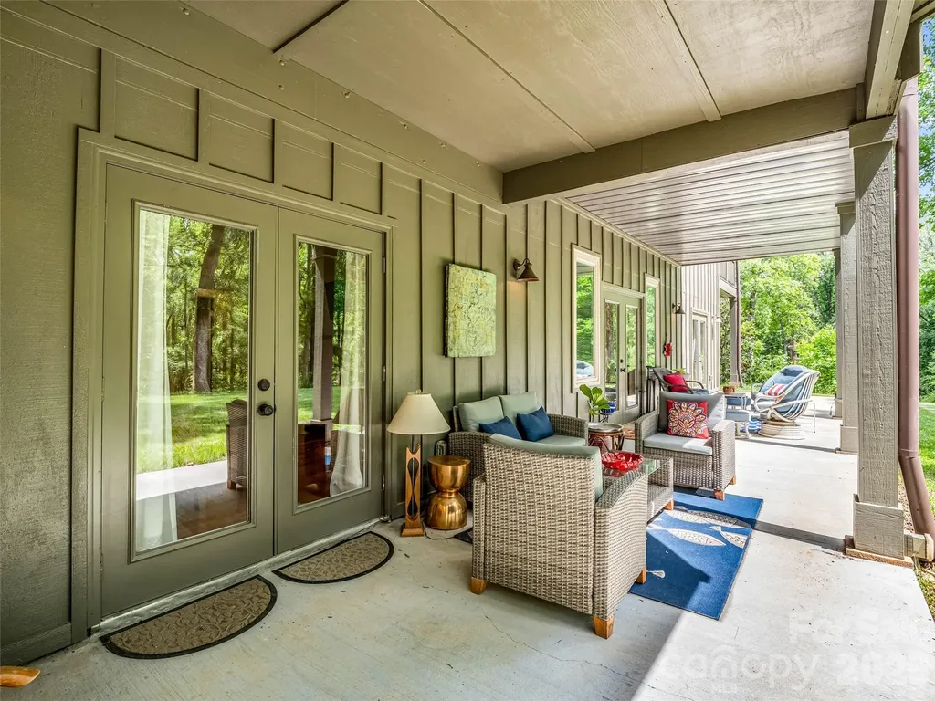 120 Glenn Court Mill Spring NC 28756