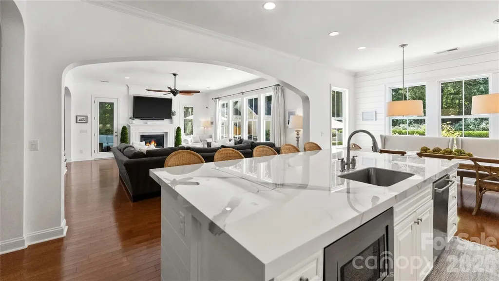12835 Elkhorn Drive Charlotte NC 28278