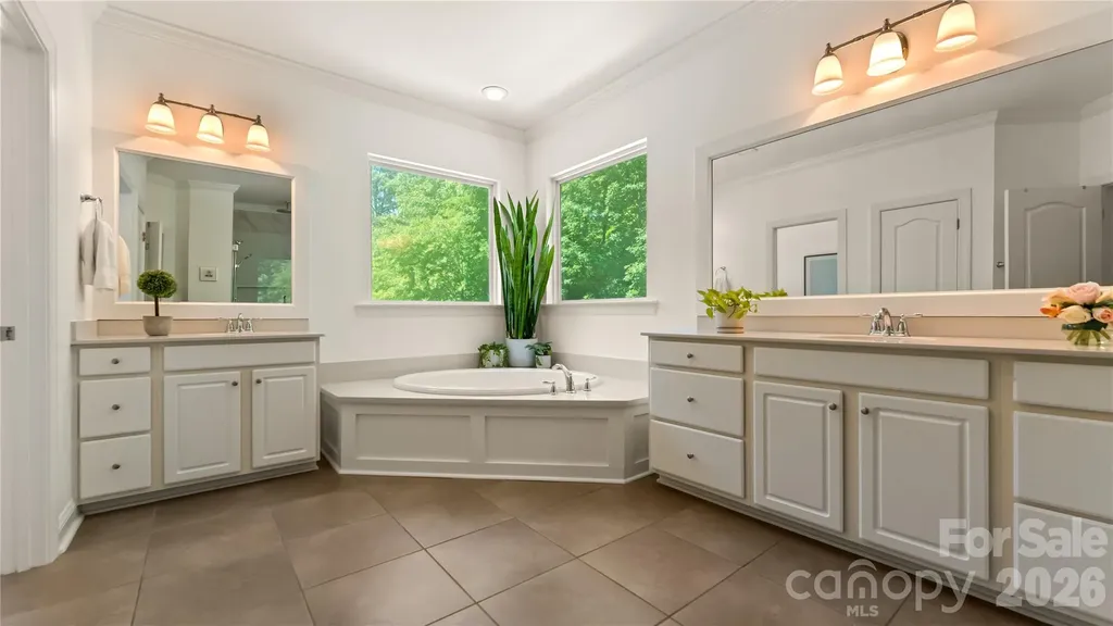 12835 Elkhorn Drive Charlotte NC 28278