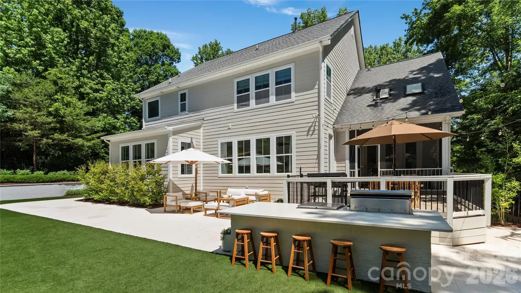 12835 Elkhorn Drive Charlotte NC 28278