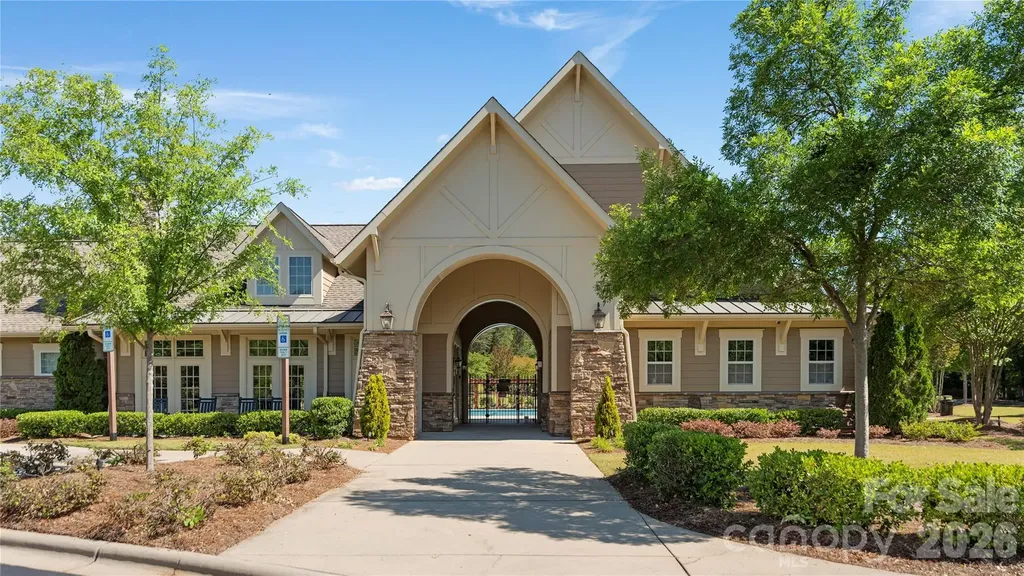 12835 Elkhorn Drive Charlotte NC 28278