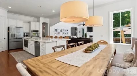 12835 Elkhorn Drive Charlotte NC 28278
