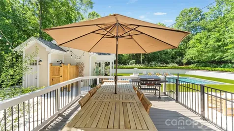 12835 Elkhorn Drive Charlotte NC 28278