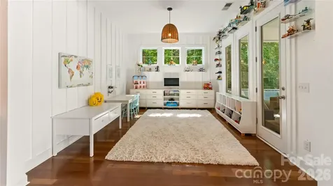 12835 Elkhorn Drive Charlotte NC 28278