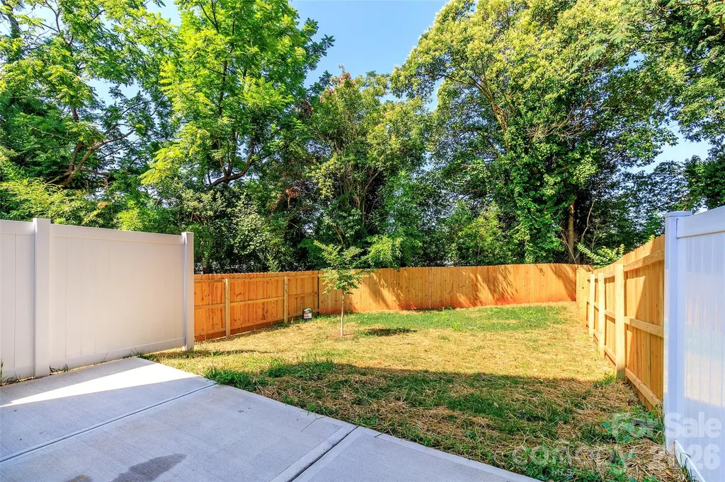 2505 Elon Street Charlotte NC 28208