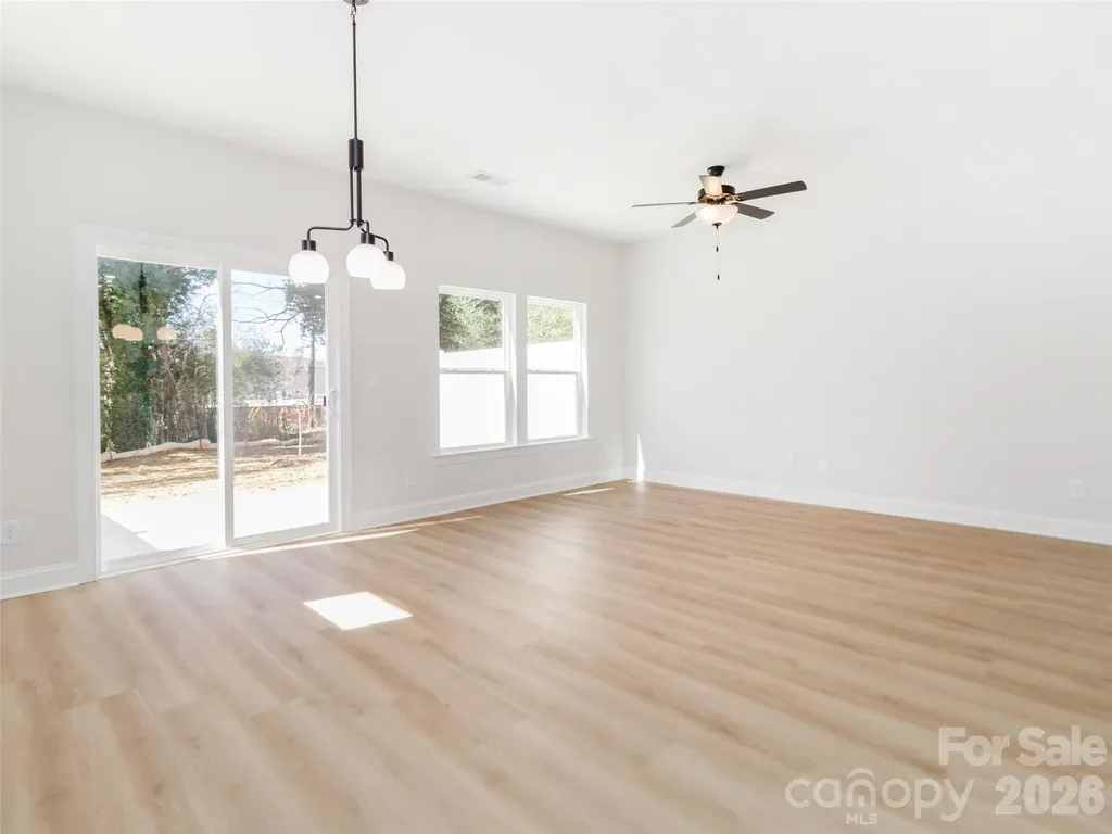 2505 Elon Street Charlotte NC 28208
