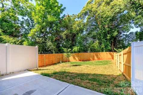 2505 Elon Street Charlotte NC 28208